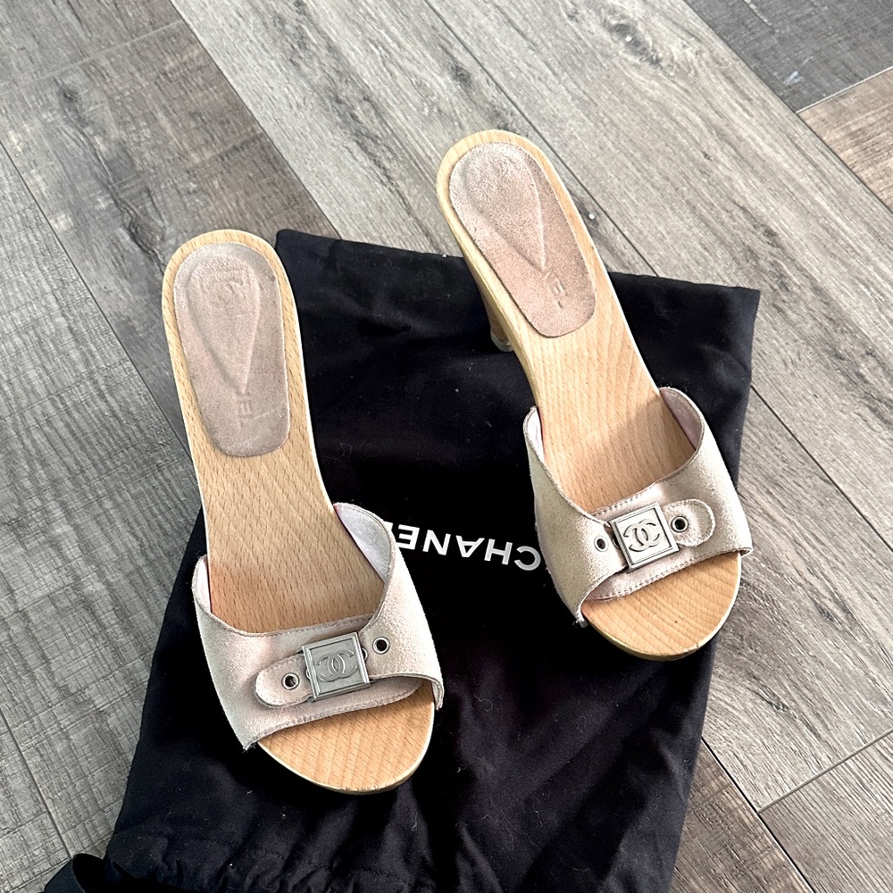 CHANEL 2005 cruise collection wood heel slipping sandal with CC size 38